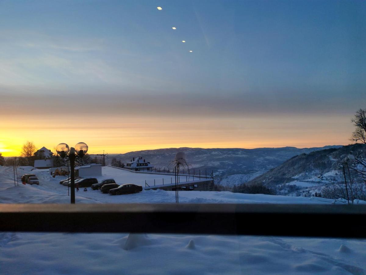 Golden Sky - Milmari Resort & Spa Kopaonik Zewnętrze zdjęcie